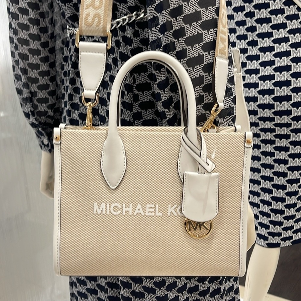 Michael Kors Mirella Small Shopper Top Zip Logo Crossbody XBODY
Optic White
NW - Picture 16 of 16